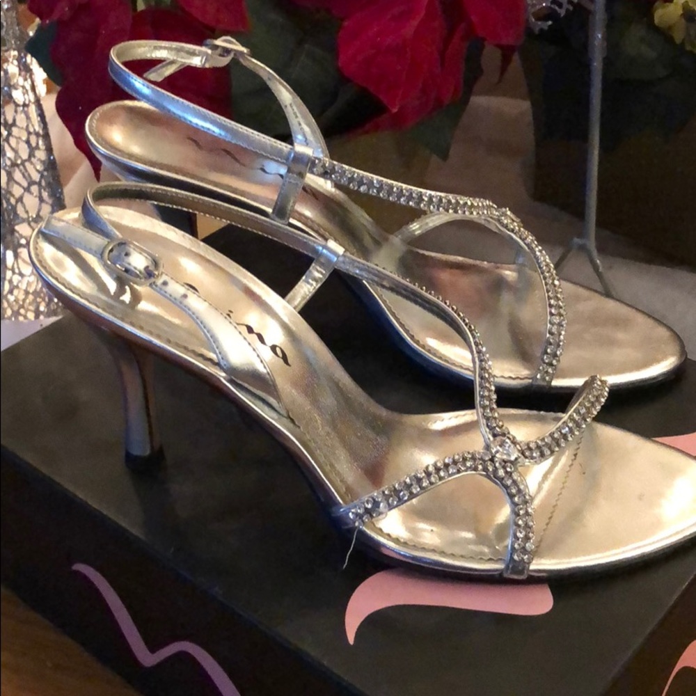 Nina dress heels
